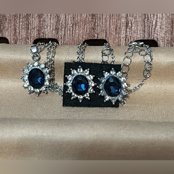 Jewelry - Vintage Style Gemstone Jewelry Set, BN